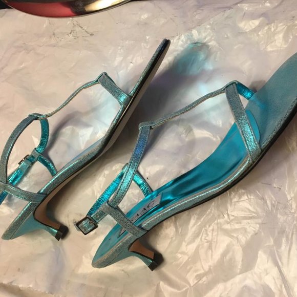 Turquoise Blue Leather Kitten Heel Sling Backs NEW - Picture 2 of 3